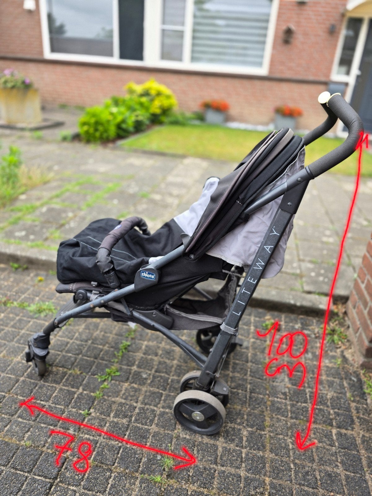 Chicco Liteway Opvouwbare Kinderwagen – Goede Staat, Kinderen en Baby's, Buggy's, Ophalen, Gebruikt, Zonnekap