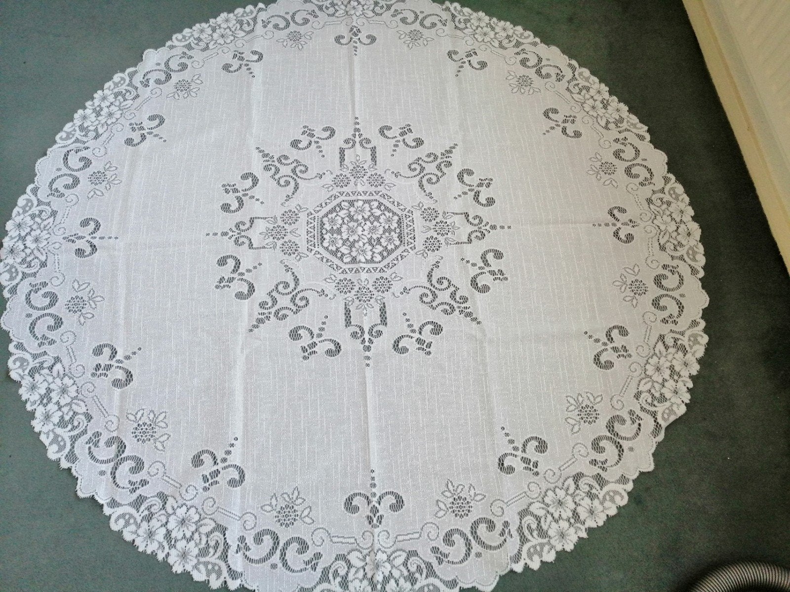 Polyester Rond Tafelkleed - 180cm Omtrek, Huis en Inrichting, Tafelkleden, Rond, Nieuw, Ophalen of Verzenden, Wit