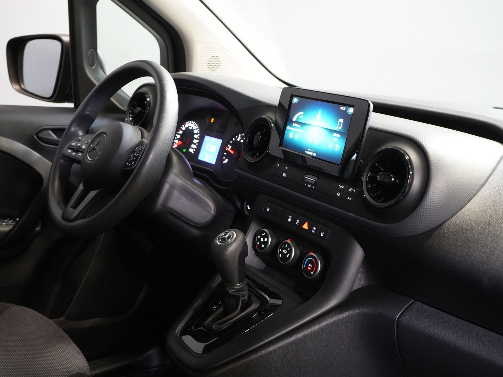 Mercedes-Benz Citan 110 CDI Aut. Stoelverw/ Carplay/ Cruise/, Auto's, Bestelauto's, Stof, Gebruikt, 4 cilinders, 1618 kg