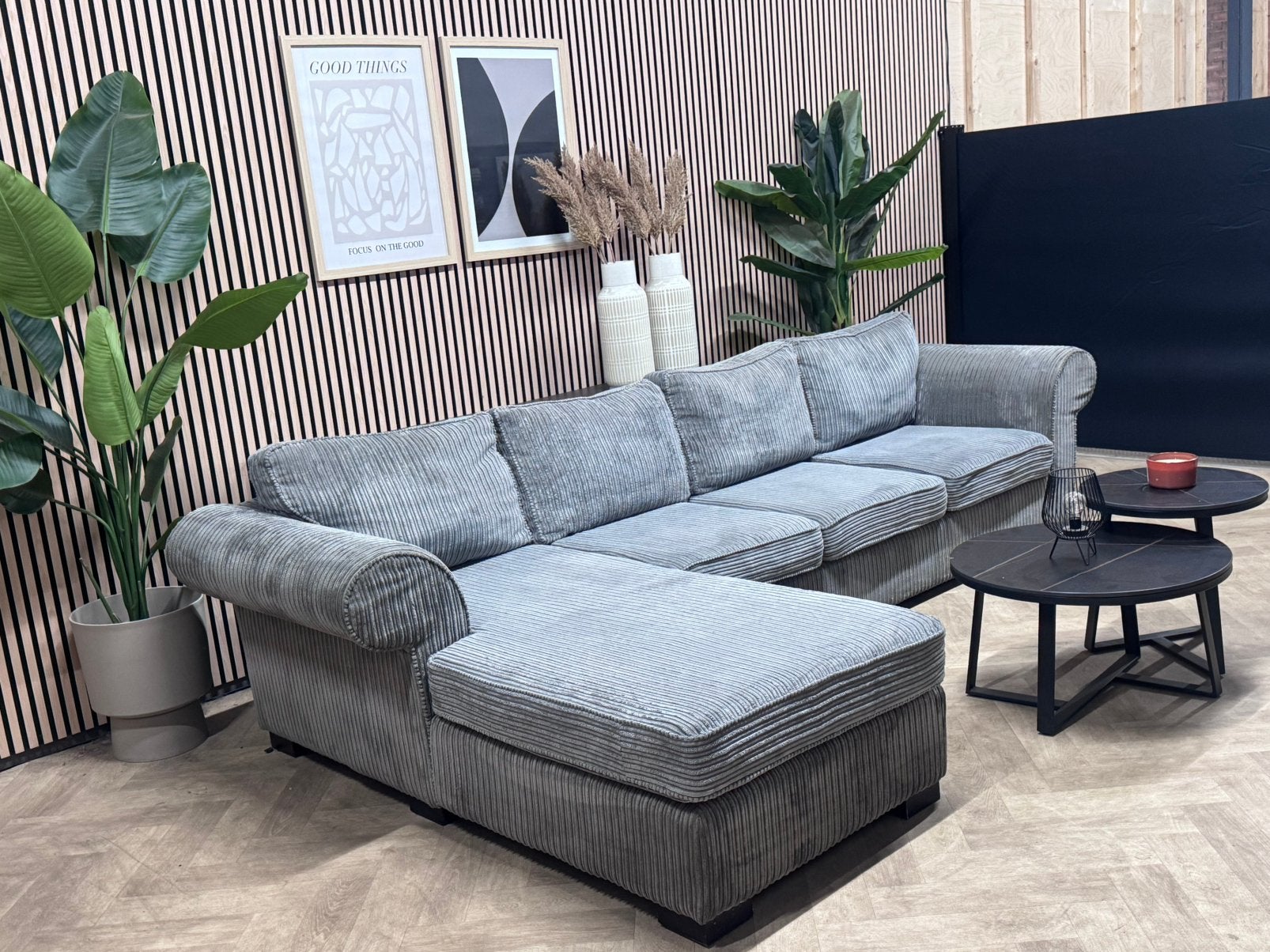 Ribstof Hoekbank - Grijs - 330 x 175, Huis en Inrichting, Banken | Bankstellen, Ophalen, Ribstof hoekbank modern loungebank ribbel ribcord