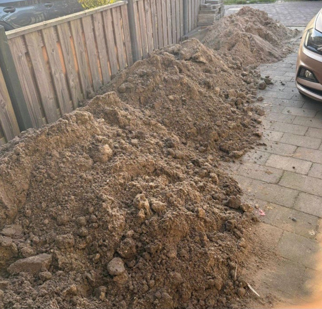 Gratis zand en aarde/grond (1 kuub zand, 2 kuub aarde), Ophalen, Overige typen