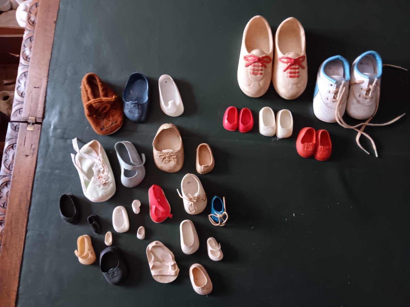 Diverse poppenschoentjes - Vintage collectie, Verzamelen, Ophalen, Gebruikt, Accessoires