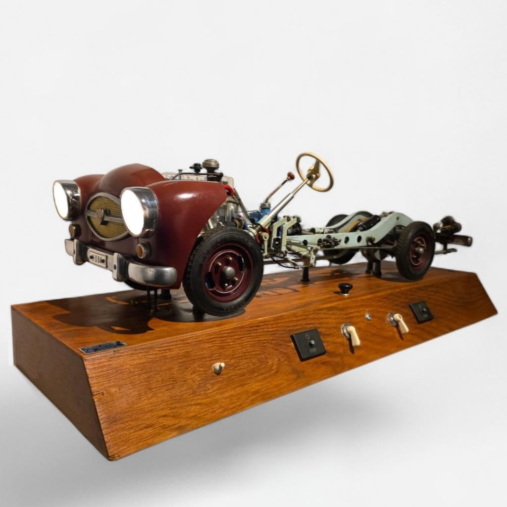 Megagroot autotechniek lesmodel rijschoolmodel Höhm uit 1964, Ophalen
