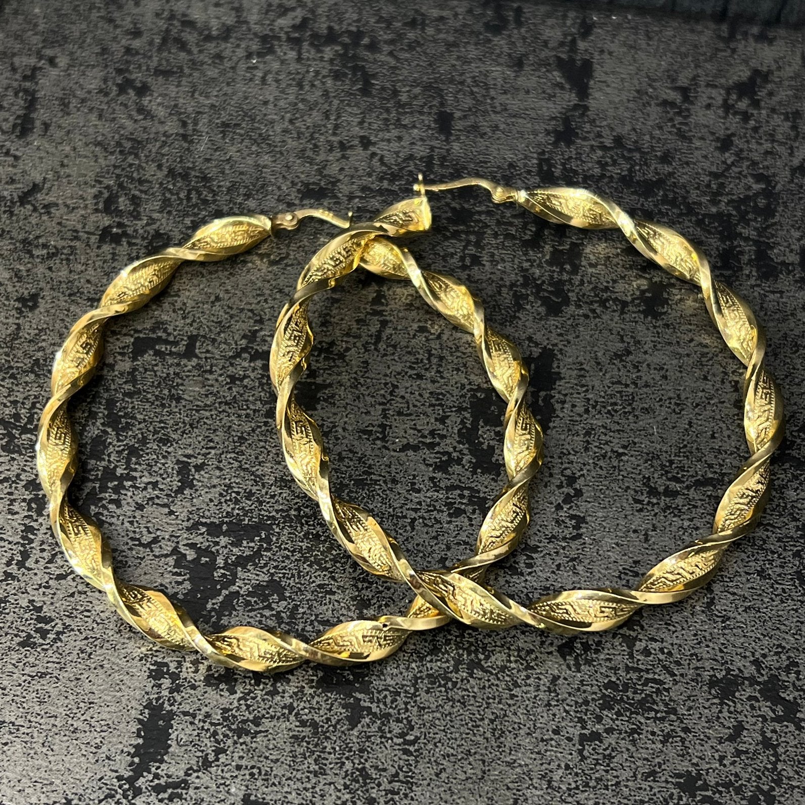 14k gouden wokkel oorbellen, Ophalen of Verzenden, Nieuw, Goud, Goud