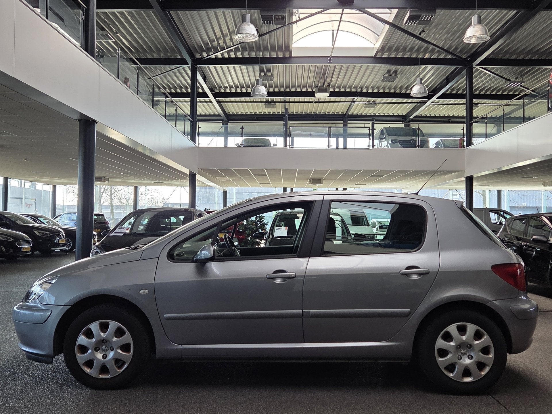 Peugeot 307 1.6-16V XS Premium (bj 2005), Auto's, Peugeot, Voorwielaandrijving, Gebruikt, 4 cilinders, 635 kg