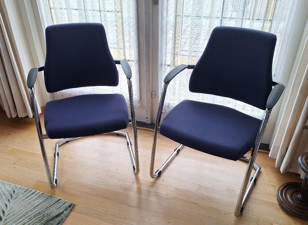 BMA Axia (eettafel-, vergader-,bureau-)stoel 2x, Huis en Inrichting, Ophalen, Blauw, Zo goed als nieuw, Bureaustoel
