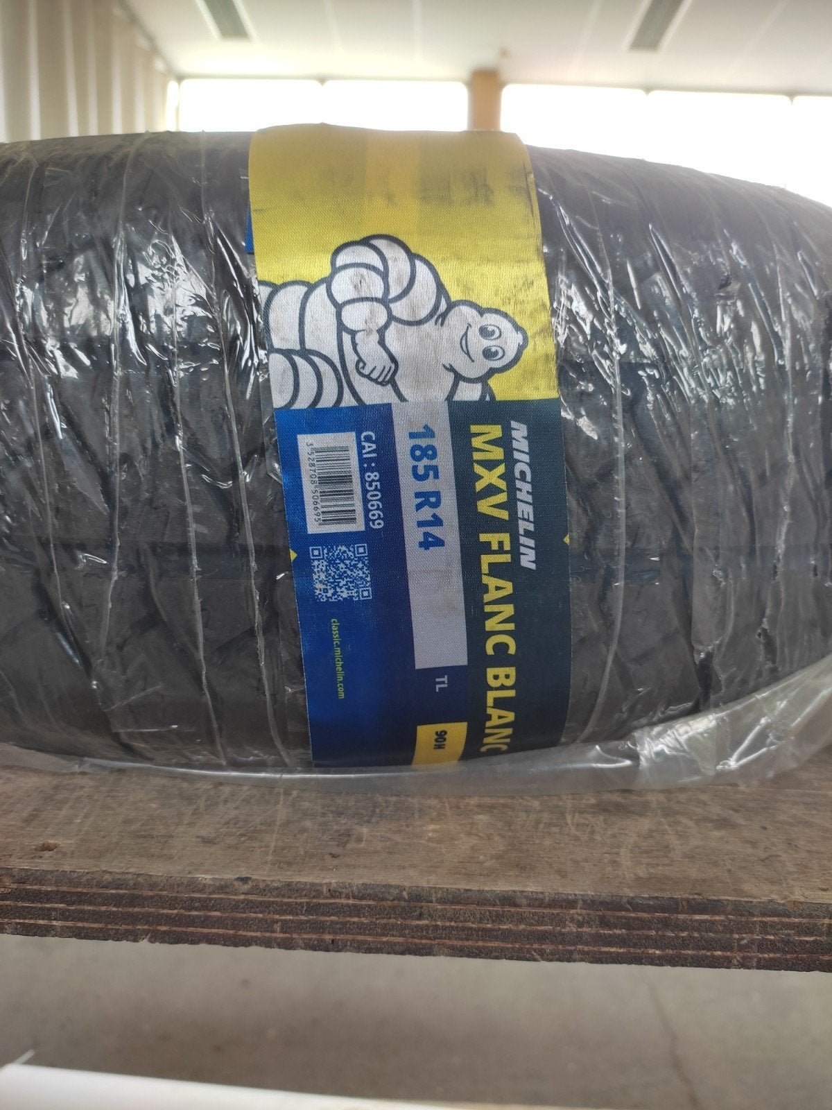 Michelin MXV Flanc Blanc 185R14 Zomerbanden, Ophalen