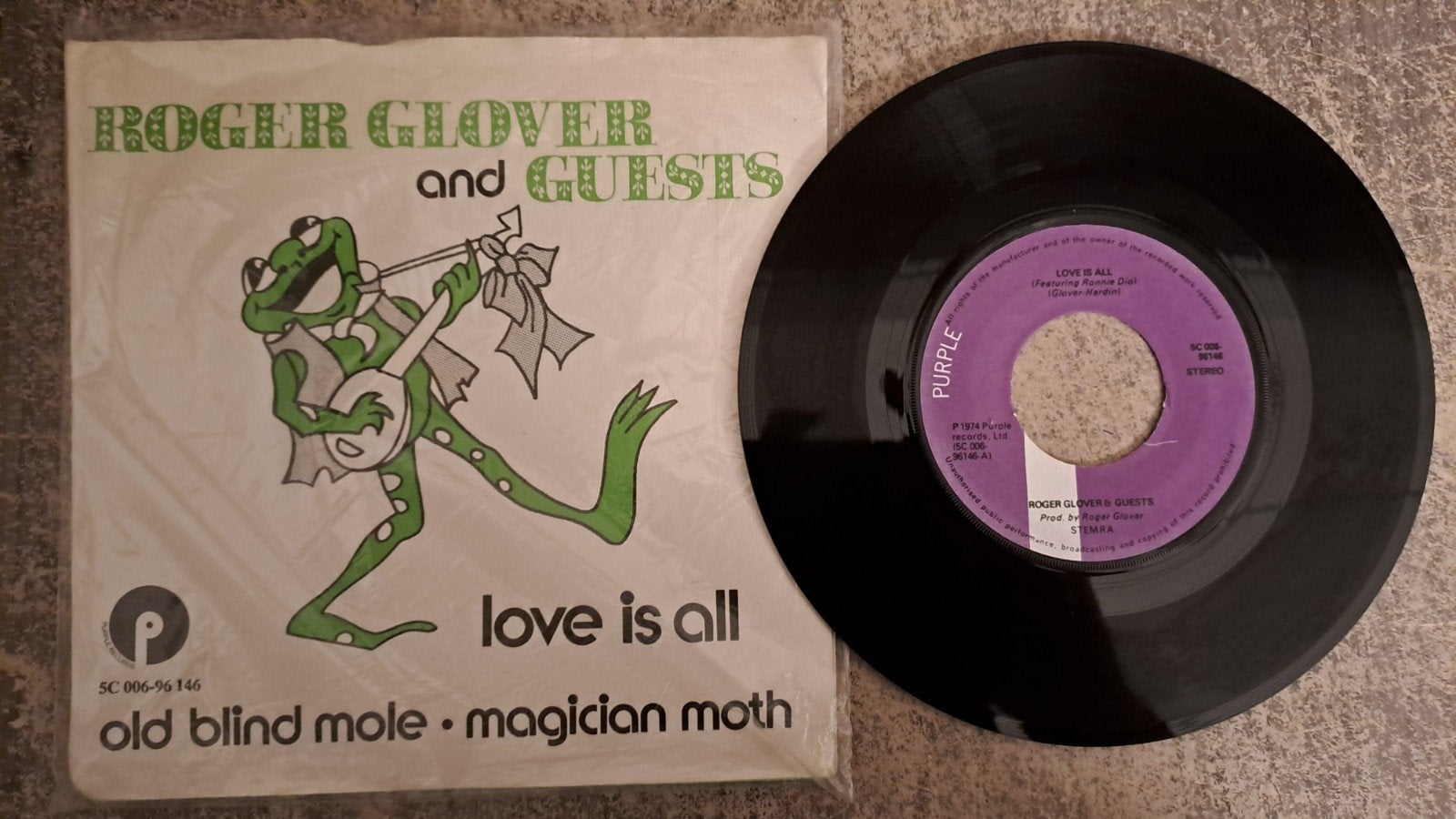 Roger glover and guests  - Love is all, Cd's en Dvd's, Gebruikt, 7 inch, Pop, Fotohoes