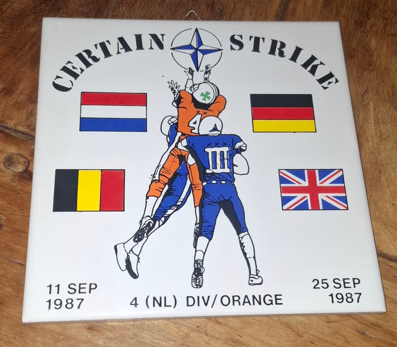Herinneringstegel Certain Strike., Verzamelen, Ophalen of Verzenden, Landmacht, Nederland, Kunstobject