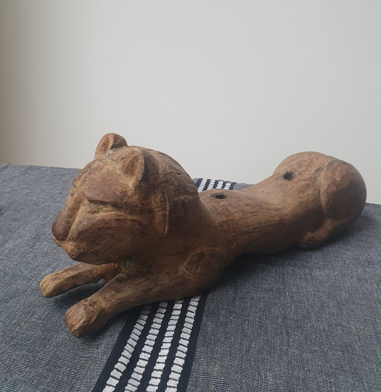 Antieke houten leeuw Kokosnootrasp (Kukuran / Khood Maprow), Ophalen of Verzenden, Beeldje of Figuurtje