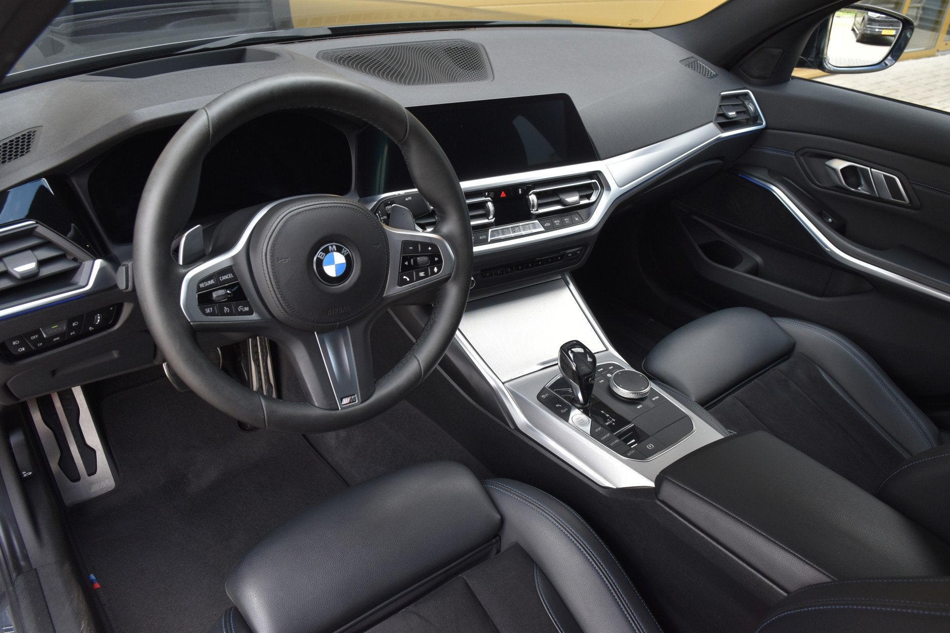 BMW 3-serie 330i Executive Edition * M-Sportpakket * Head-up, Auto's, Automaat, 1998 cc, Gebruikt, 4 cilinders