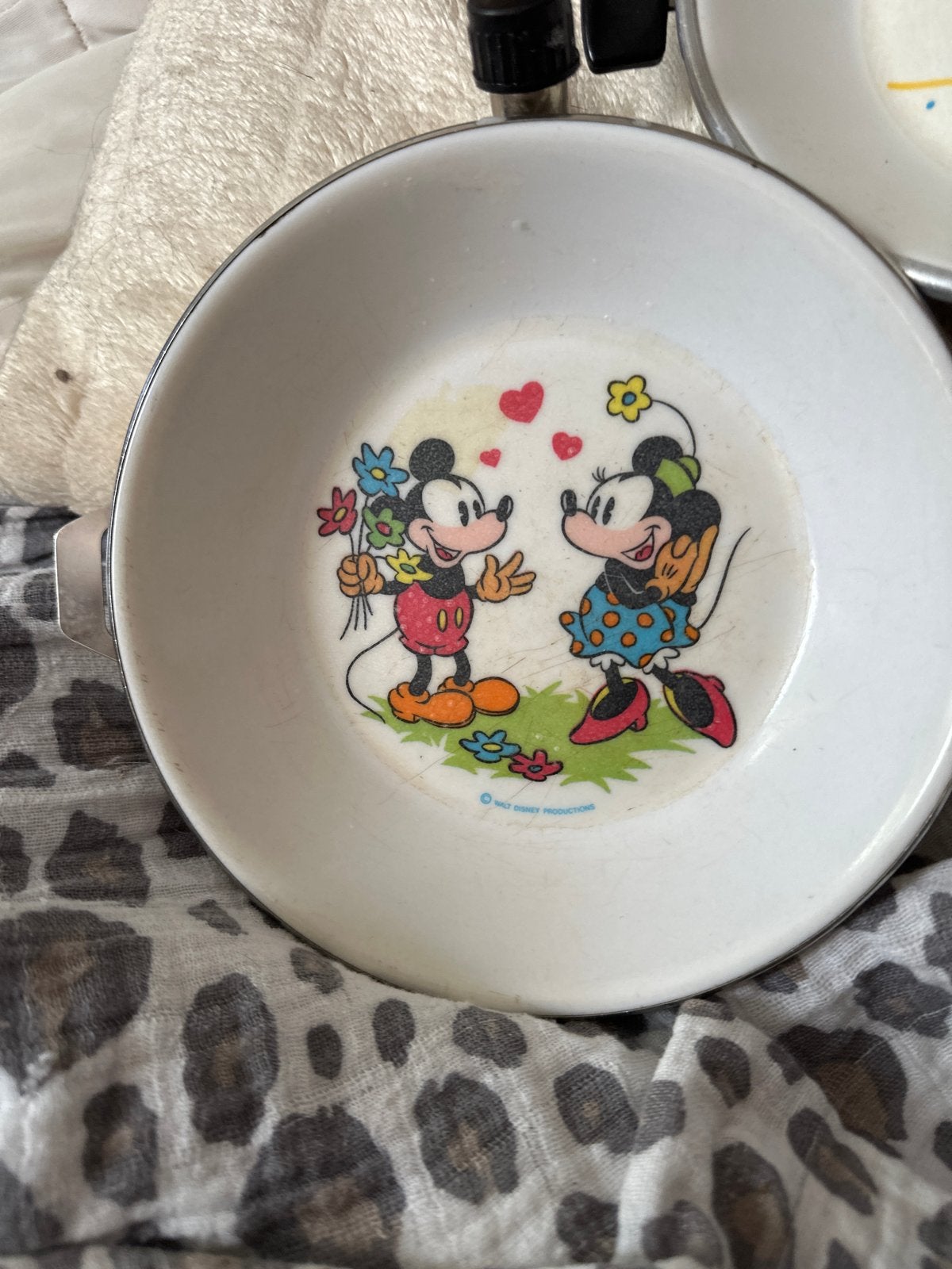 Vintage Mickey & Minnie Mouse emaille schaaltje, Ophalen