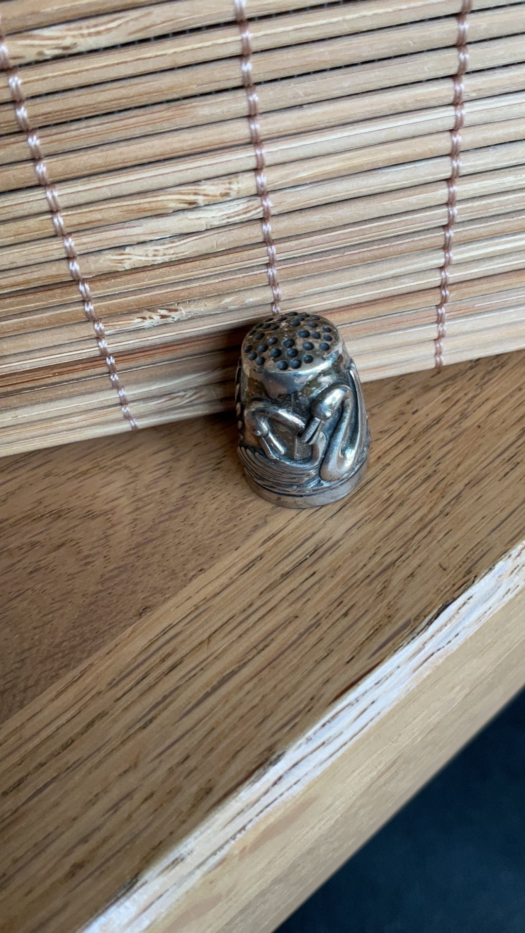 Mooie zilveren vingerhoedje met zwanen vingerhoedjes, Ophalen of Verzenden, Nieuw, Zilver, Buitenland