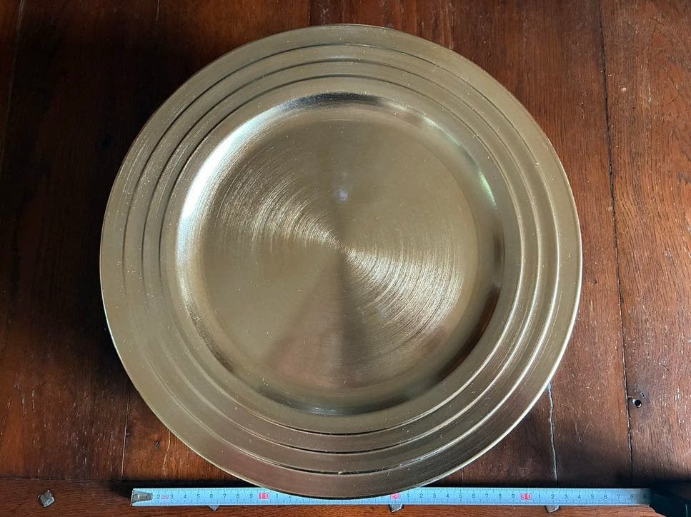 Gouden Kunststof Onderbord - 33 cm, Ophalen of Verzenden, Zo goed als nieuw, Kunststof, Bord(en)