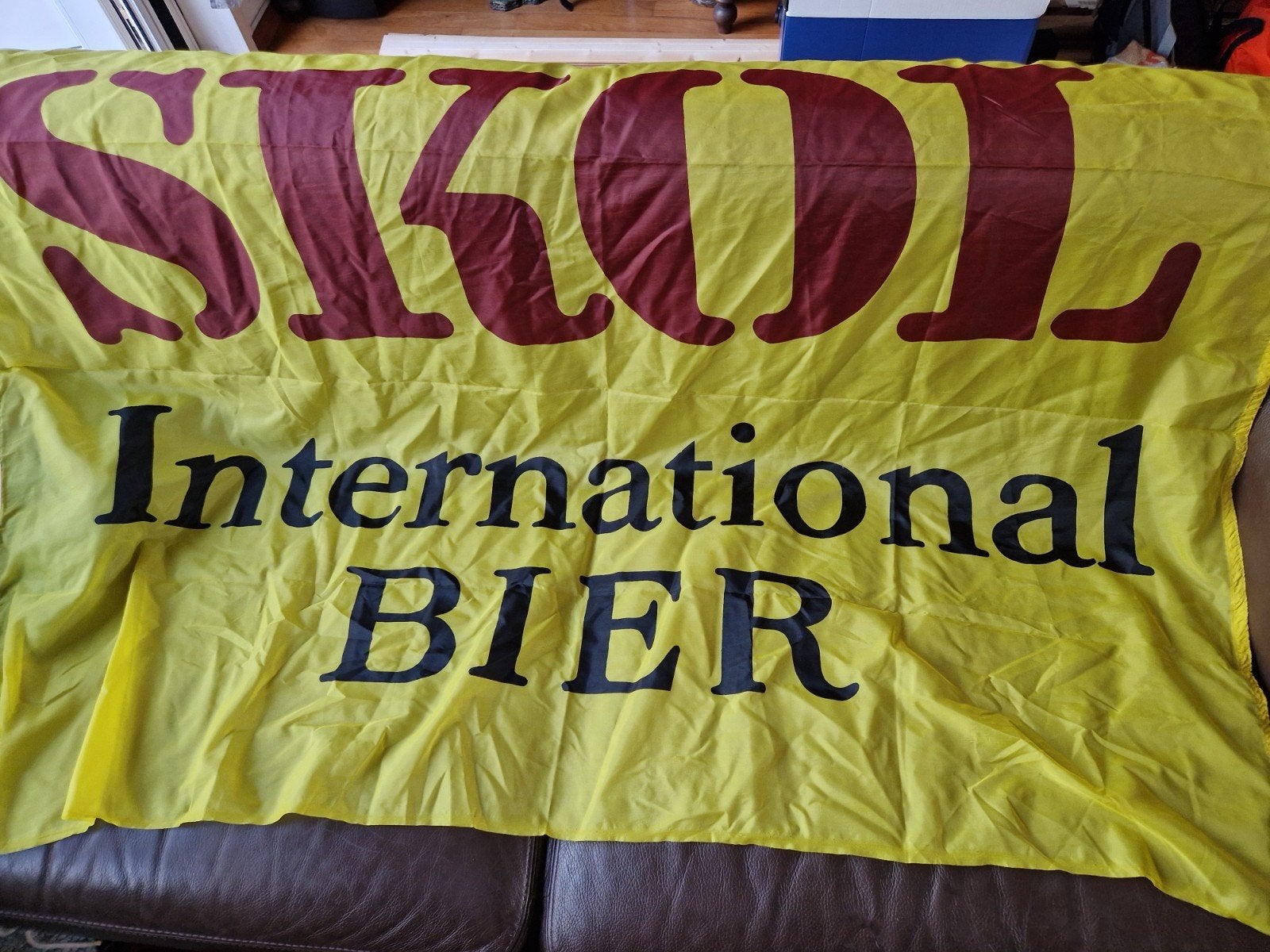 biervlag Skol International bier izgst, Ophalen of Verzenden