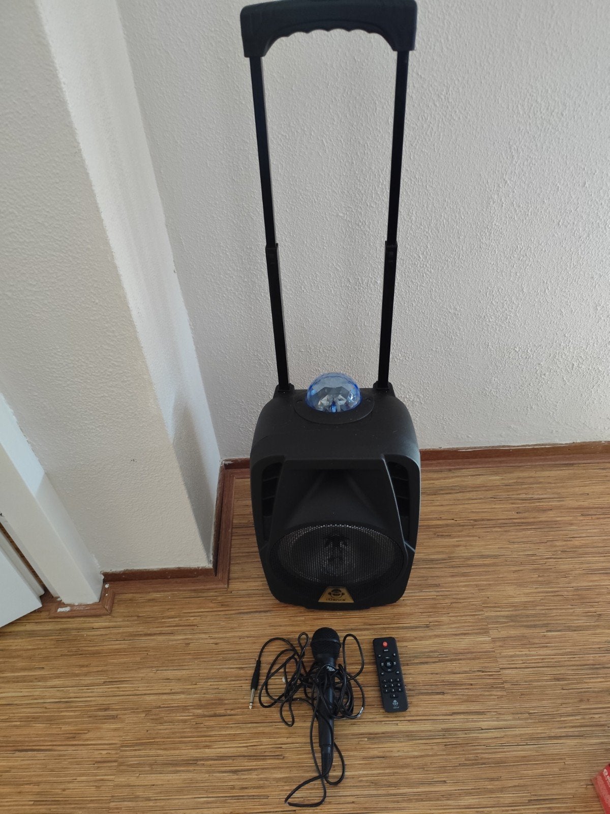 Groove Party Box Karaoke met Microfoon en Disco Verlichting, Ophalen, Zo goed als nieuw, Complete set