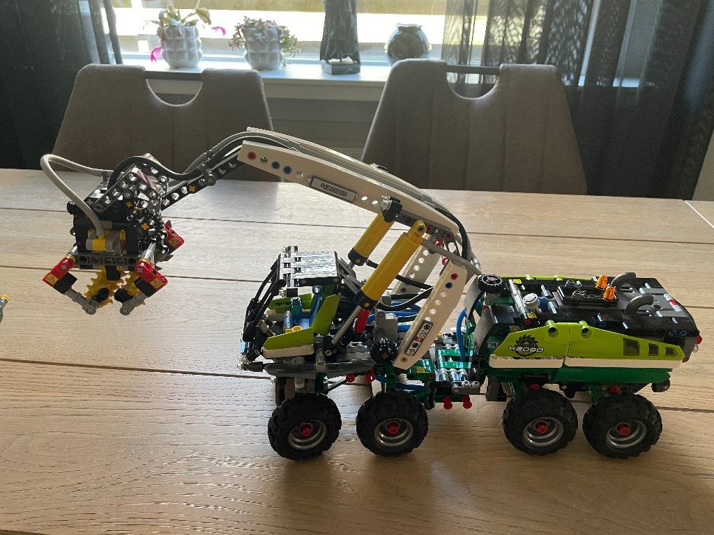 Lego technic 42080 bosbouwmachine, Gebruikt, Lego, Overige typen, Ophalen of Verzenden