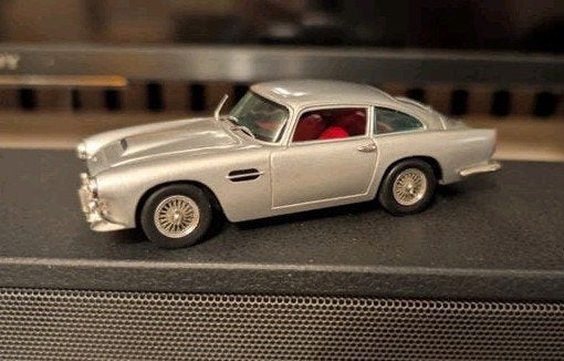 Matchbox Dinky 1:43 Aston Martin DB4 Schaalmodel, Ophalen of Verzenden, Zo goed als nieuw, Auto, Matchbox