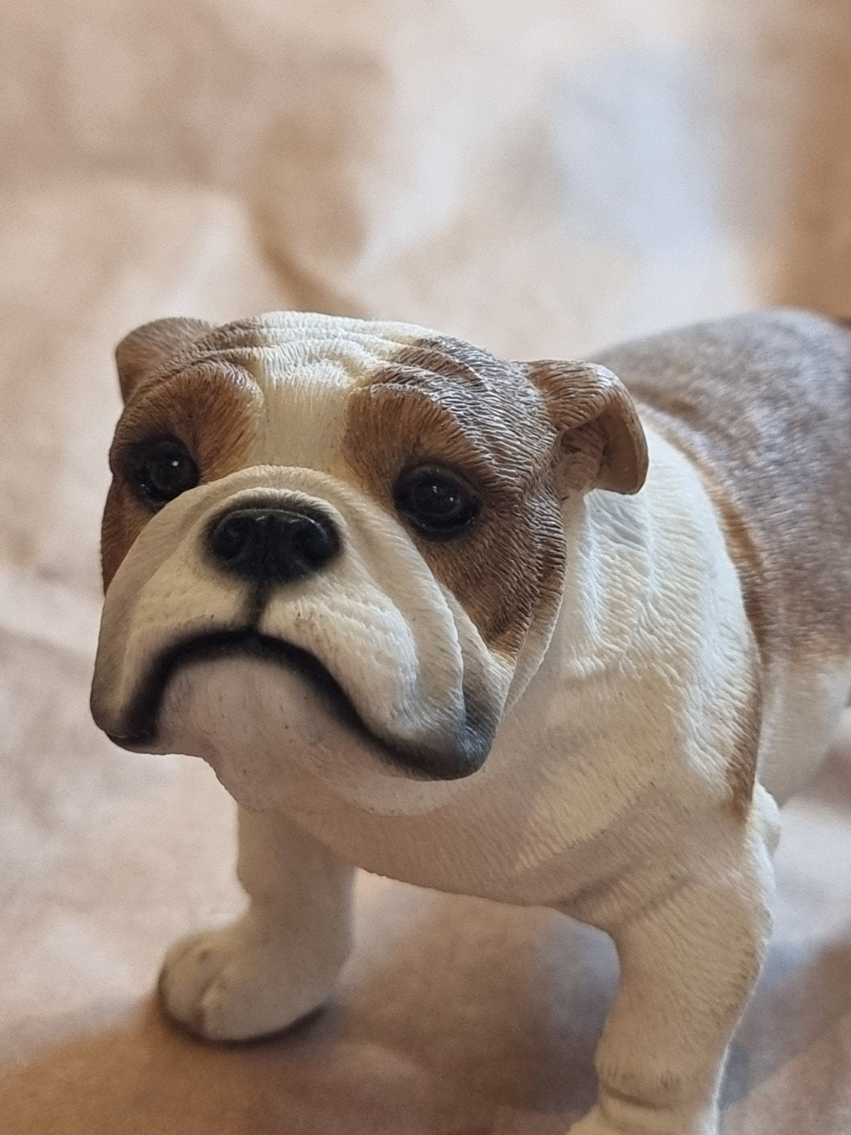 Leonardo Collection Engelse Bulldog Beeldje -, Ophalen of Verzenden, Zo goed als nieuw, Hond of Kat, Beeldje of Figuurtje