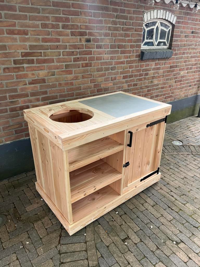Douglas buitenkeuken Compleet!, Tuin en Terras, Buitenkeukens, Ophalen of Verzenden, Zo goed als nieuw, Houtskool