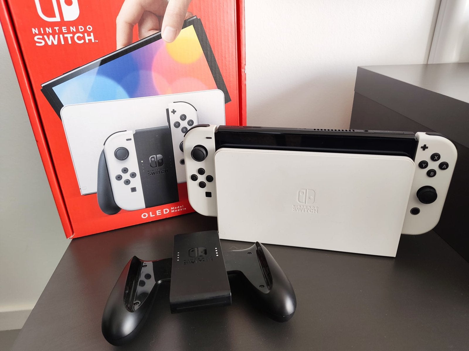 Nintendo Switch OLED | Zo goed als nieuw |  + Mario Kart 8, Met games, Met 2 controllers, Zo goed als nieuw, Switch OLED
