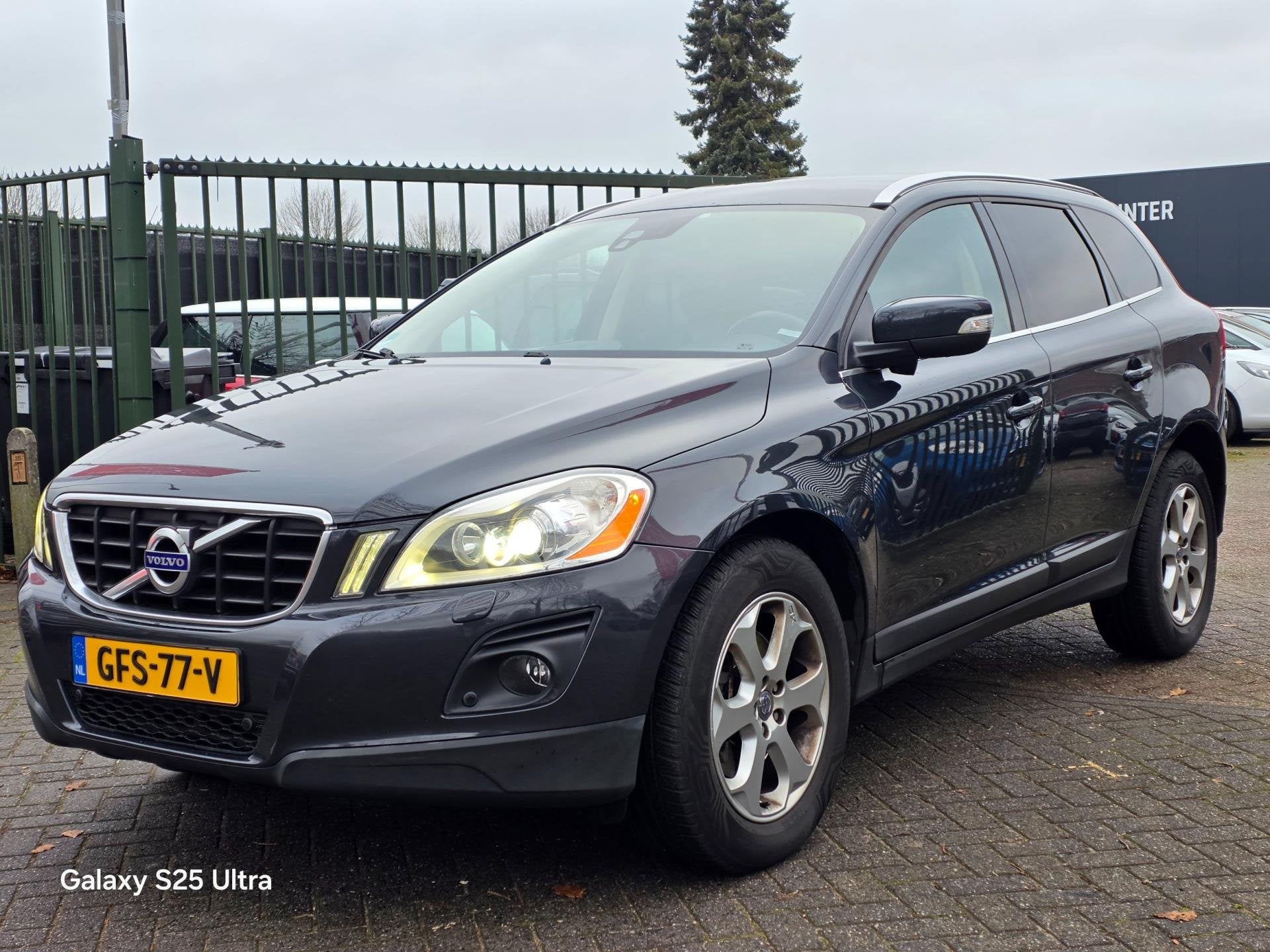 Volvo XC60 3.0 T6 AWD Momentum Automaat leerbekeleding stoel, Gebruikt, 2953 cc, 2000 kg, Parkeersensor