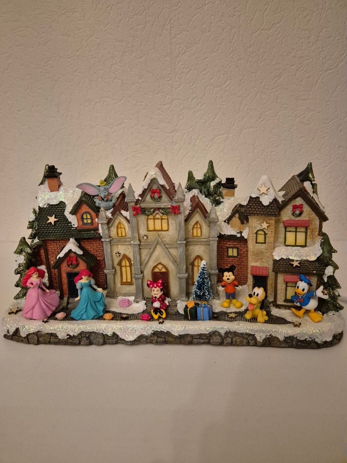 leuk kerstdorp met minnie,mickey.pluto.donald.prinsessen, Ophalen of Verzenden, Nieuw