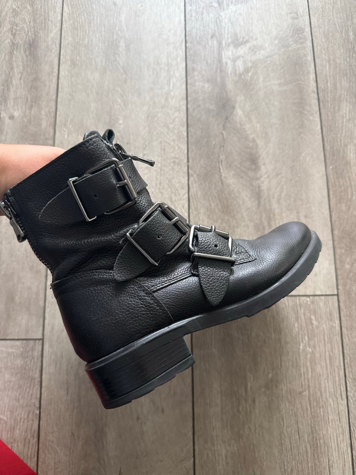 Zwarte leren biker boots met gespen 38, Ophalen of Verzenden, Zo goed als nieuw, Zwart, Lage of Enkellaarzen