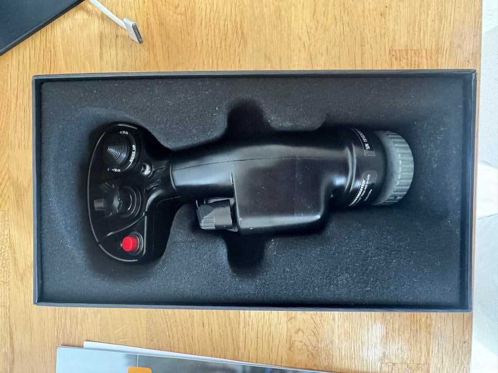 Thrustmaster FA/18 Hornet HOTAS Add-On Grip, Ophalen of Verzenden, Zo goed als nieuw