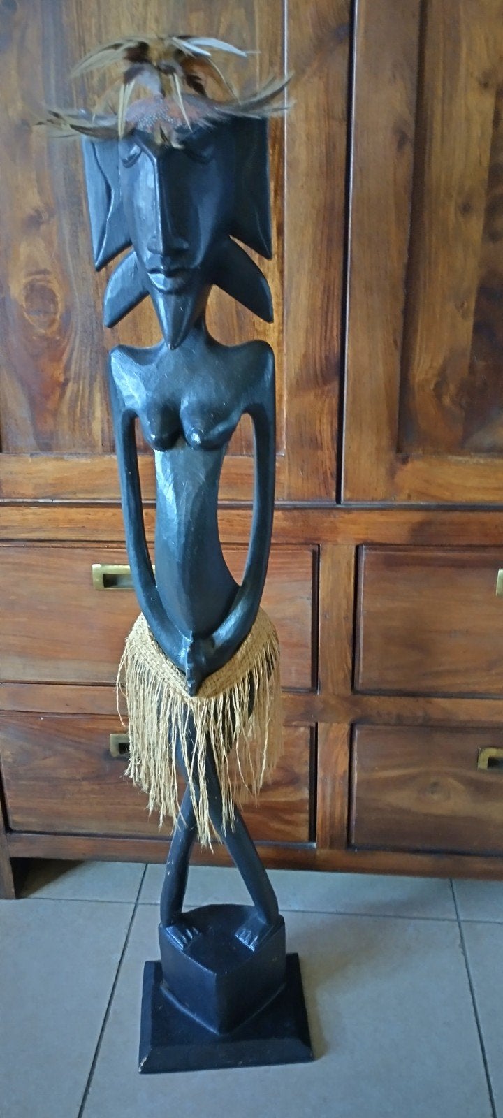 groot afrikaans houten beeld, Ophalen