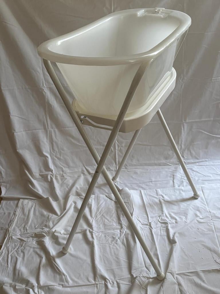 Babybadje met standaard - Handig en comfortabel, Kinderen en Baby's, Badjes en Verzorging, Ophalen