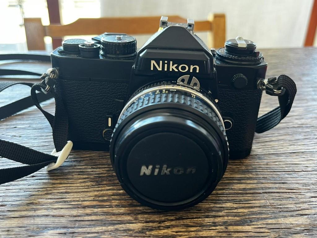 Nikon FE met Nikkor 50mm and 28mm, Ophalen of Verzenden, Refurbished, Spiegelreflex, Nikon