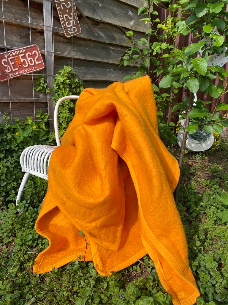 Mooie oranje vintage wollen deken/ plaid, Ophalen of Verzenden, Zo goed als nieuw