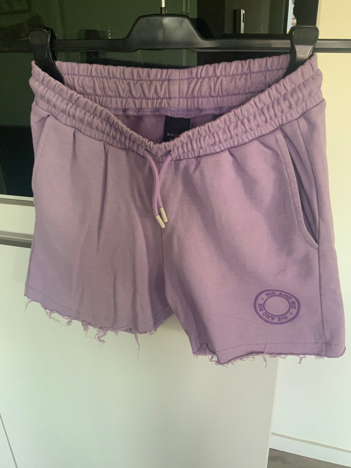 Kort broekje mt 14 NIK NIK heel klein prijsje, Kinderen en Baby's, Kinderkleding | Maat 164, Ophalen of Verzenden, Zo goed als nieuw
