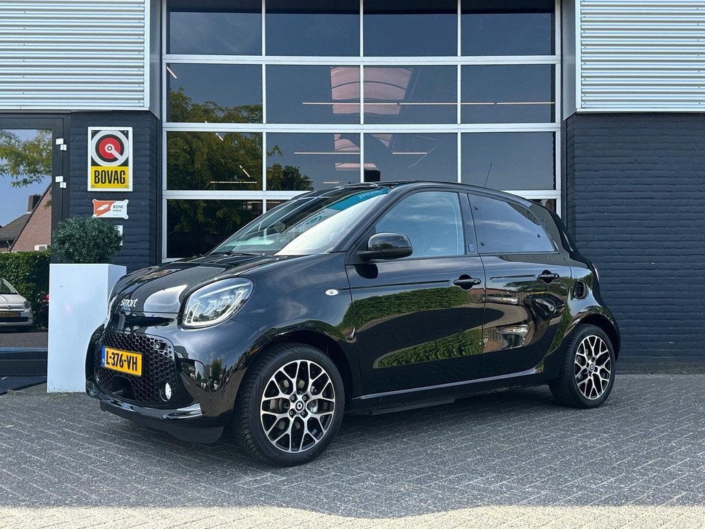 Smart Forfour EQ Comfort PLUS 18 kWh Automaat, Bluetooth, Ca, Auto's, Smart, Automaat, Achterwielaandrijving, Gebruikt, 43 €/maand