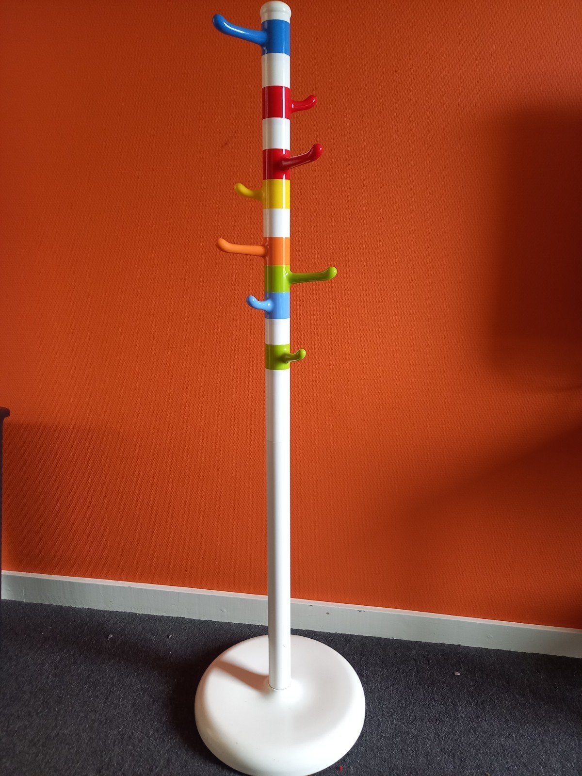IKEA KROKIG Kinderkapstok - Kleurrijk en Speels, Huis en Inrichting, Woonaccessoires | Kapstokken, Ophalen, Kunststof, 100 tot 150 cm