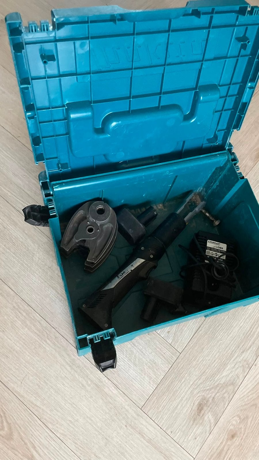 Comap persmachine met toebehoren in koffer, Doe-het-zelf en Verbouw, Gereedschap | Handgereedschap, Ophalen of Verzenden, Gebruikt