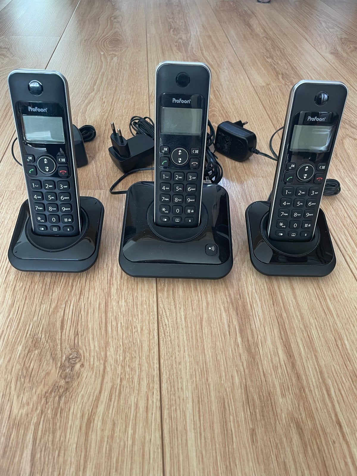 Profoon DECT Huistelefoons - Set van 3, Ophalen of Verzenden, Gebruikt, 3 handsets