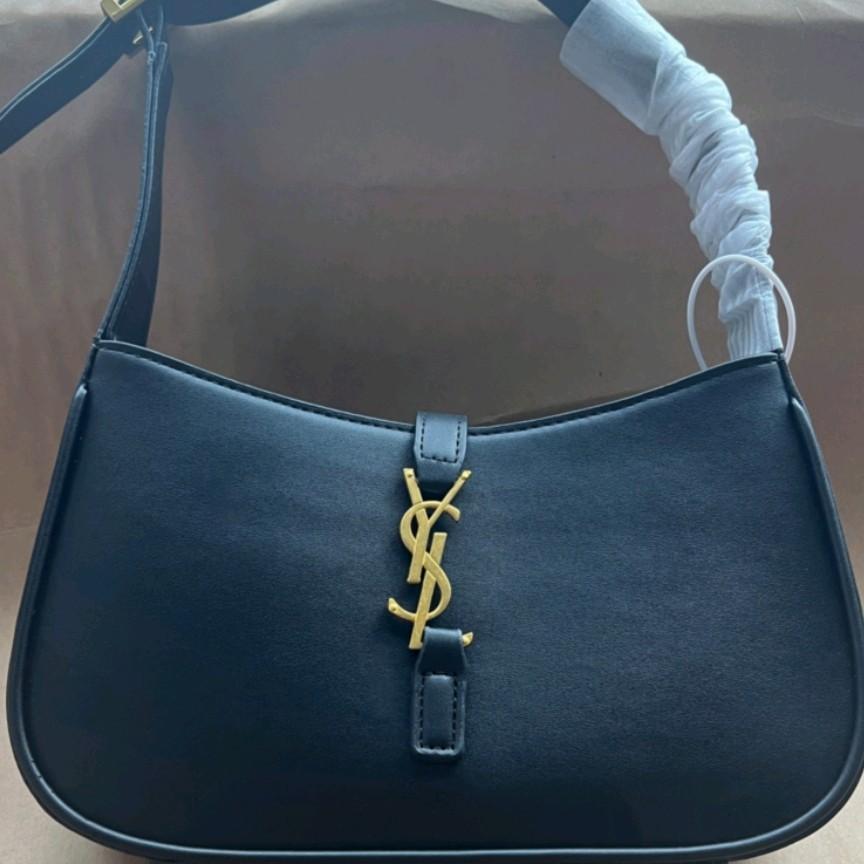 Stijlvolle Zwarte Schoudertas YSL, Ophalen of Verzenden, Nieuw, Zwart, Schoudertasje