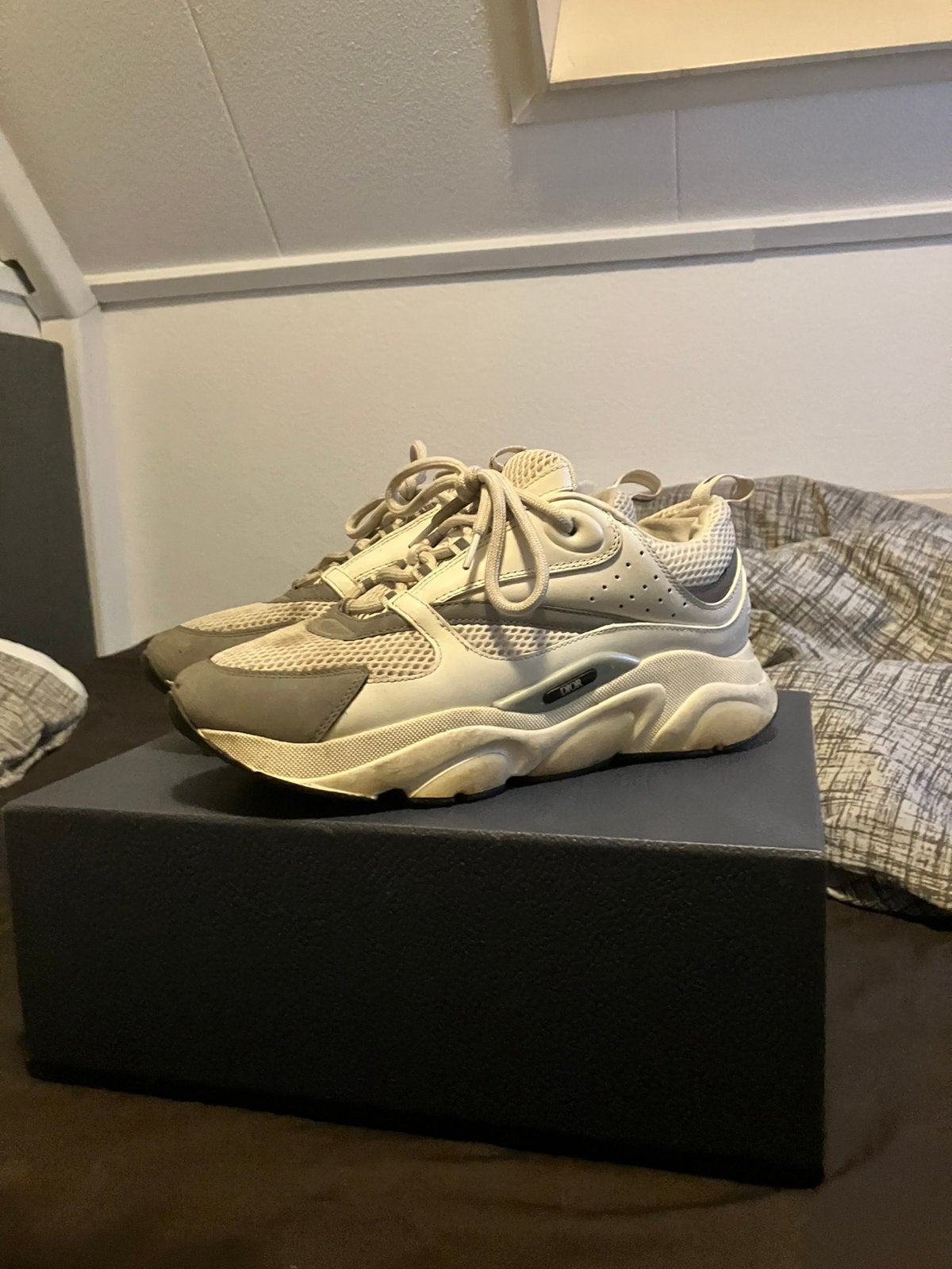 Dior B22, Wit, Ophalen of Verzenden, Sneakers of Gympen, Zo goed als nieuw