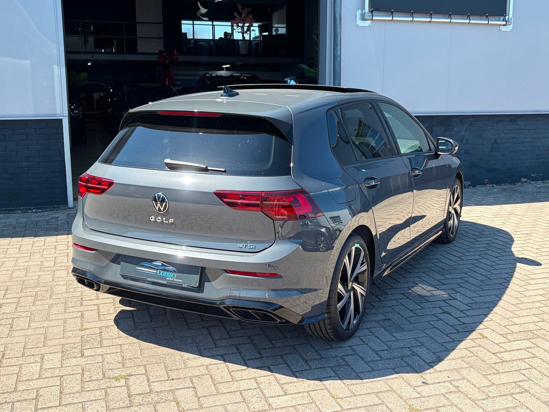 Volkswagen Golf 1.5 eTSI R-Line|IQ|Pano|ACC|Alarm|Keyless|Tr, 4 cilinders, Bedrijf, Automatische klimaatregeling, Golf