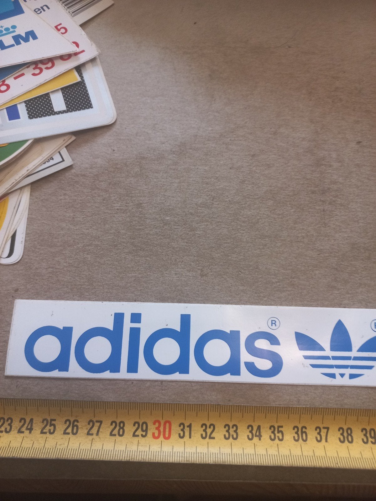 Vintage Adidas sticker - Blauw logo met klaverblad, Ophalen of Verzenden, Gebruikt, Merk