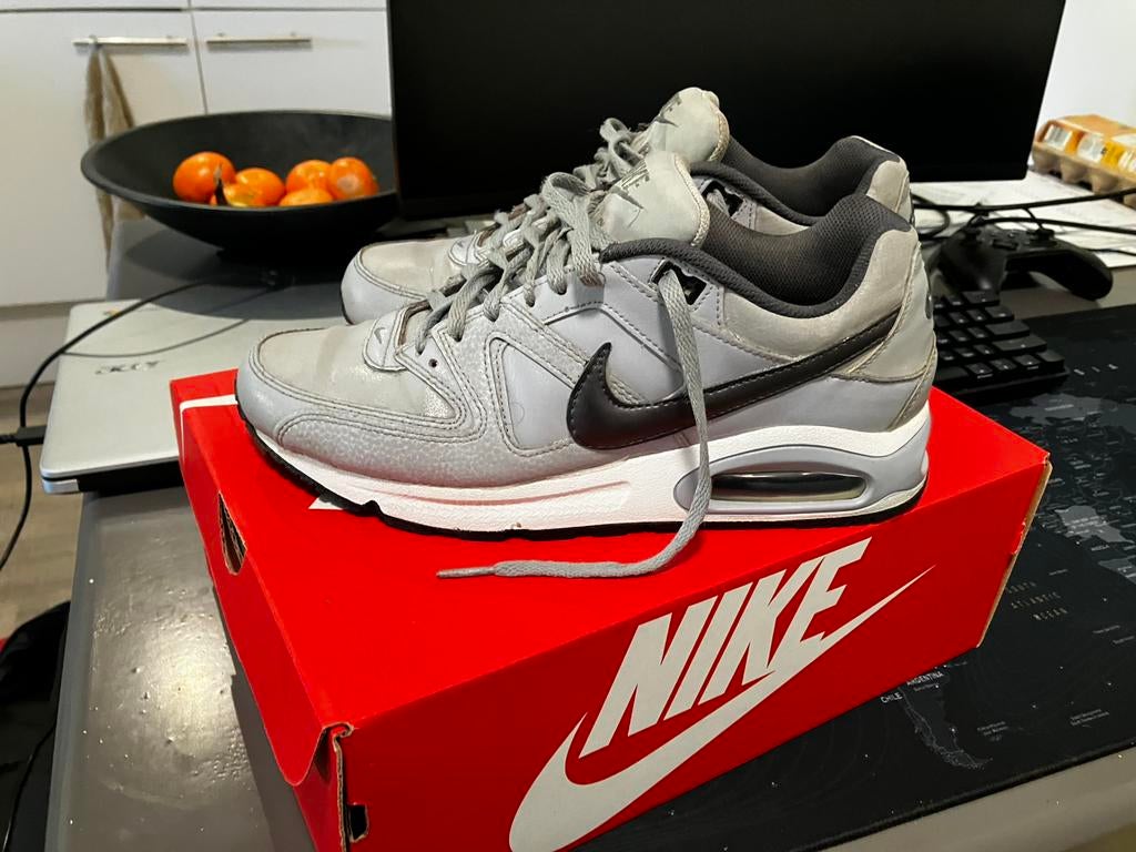 Originele Nike Air Max Command leather Grijs - Maat 42.5, Ophalen of Verzenden, Gedragen, Overige kleuren, Sneakers of Gympen