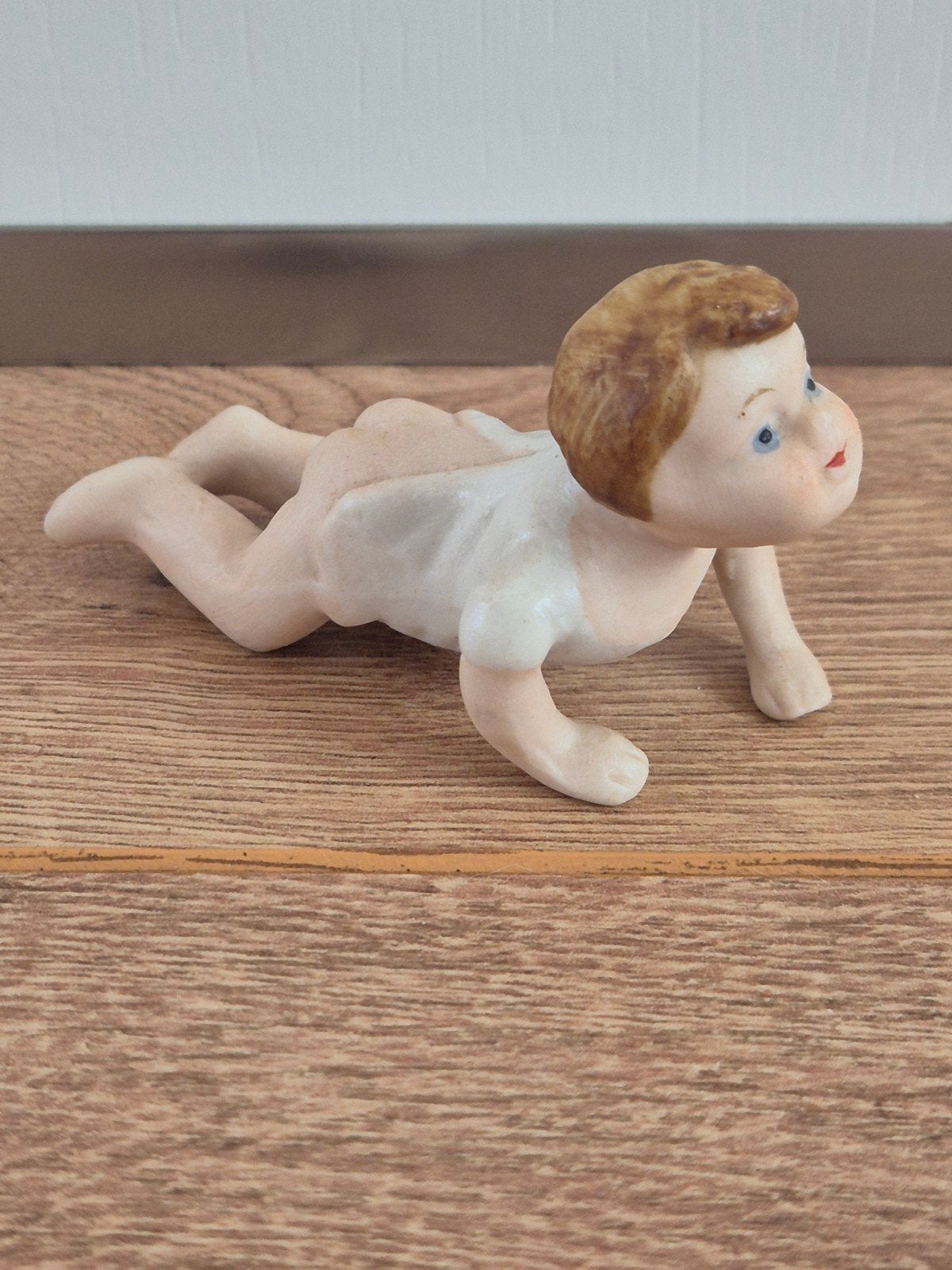 Brocante biscuit porseleinen baby beeldje, Ophalen of Verzenden, Gebruikt, Mens