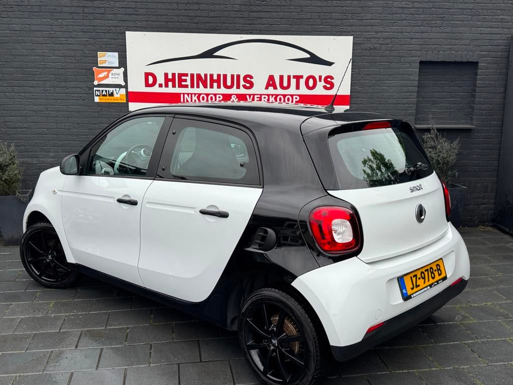 Smart Forfour 1.0 Pure WIT|APK NIEUW|167518KM N.A.P., Auto's, Smart, Gebruikt, Met garantie (alle), 4 stoelen, Wit