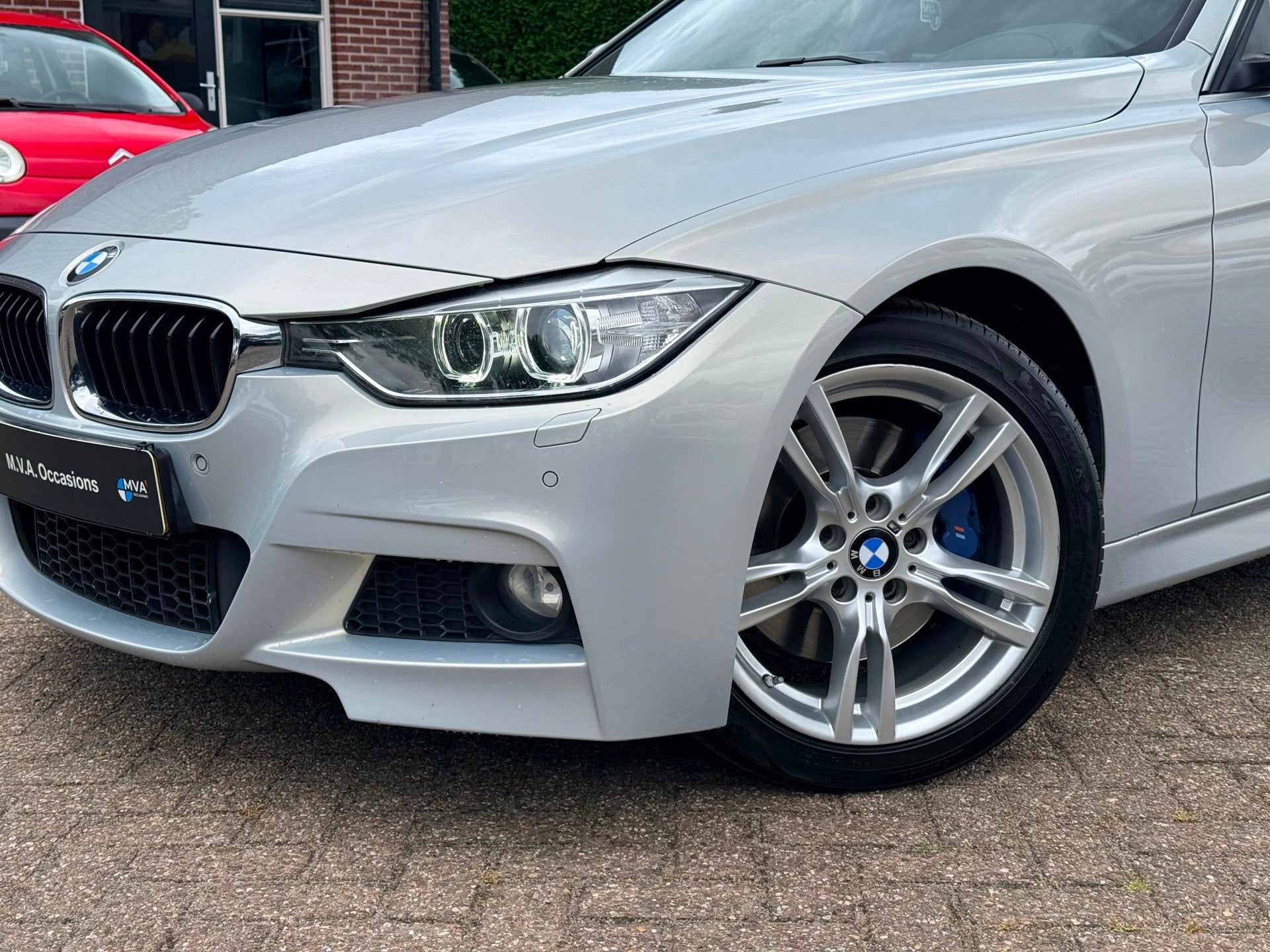 BMW 3-serie Touring 316i Executive M Sport|Nieuwe Ketting +, Auto's, BMW, Dealer onderhouden, Gebruikt, 4 cilinders, Alcantara
