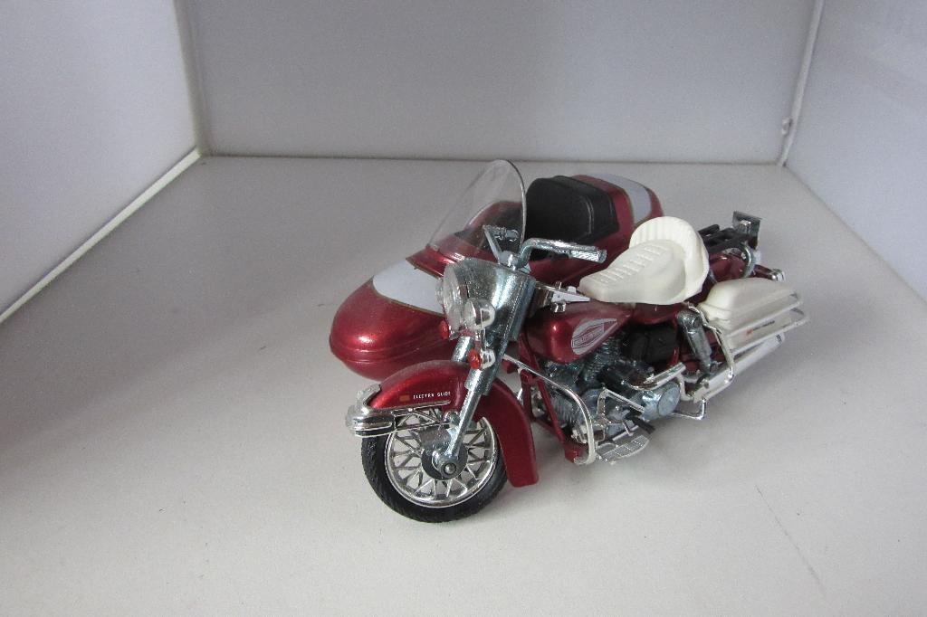 Harley Eletra Glide classic met zijspan 1;15, Ophalen of Verzenden, Zo goed als nieuw, Motoren