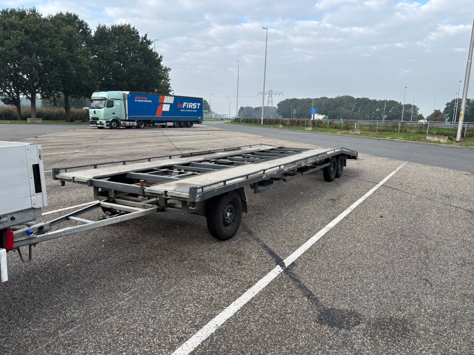 Schamelwagen Witteveen 3500kg, Auto diversen, Ophalen, Zo goed als nieuw