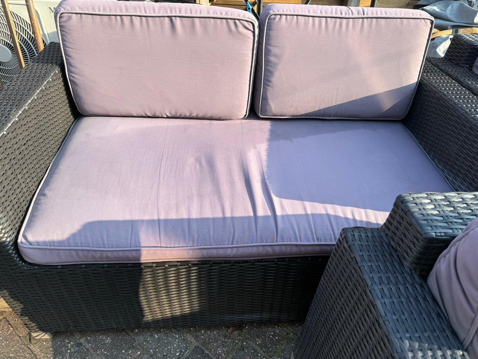 Loungeset met beschadigde bank en doorgezakte zitting, Ophalen, 4 zitplaatsen, Gebruikt, Loungeset