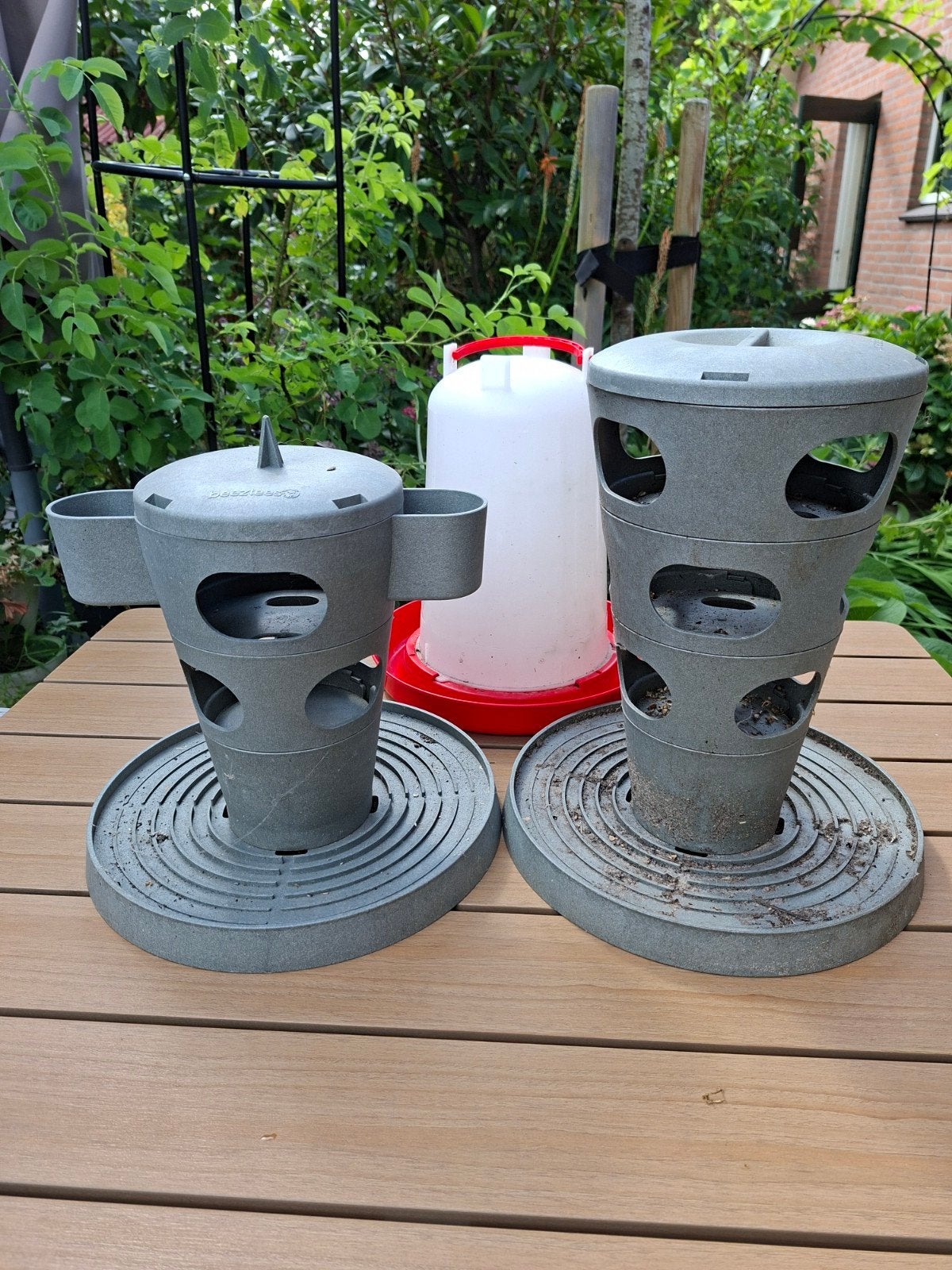 Kippen voertoren en grote drinktoren, Dieren en Toebehoren, Ophalen of Verzenden
